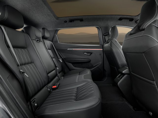 Eclipse Cross BEV